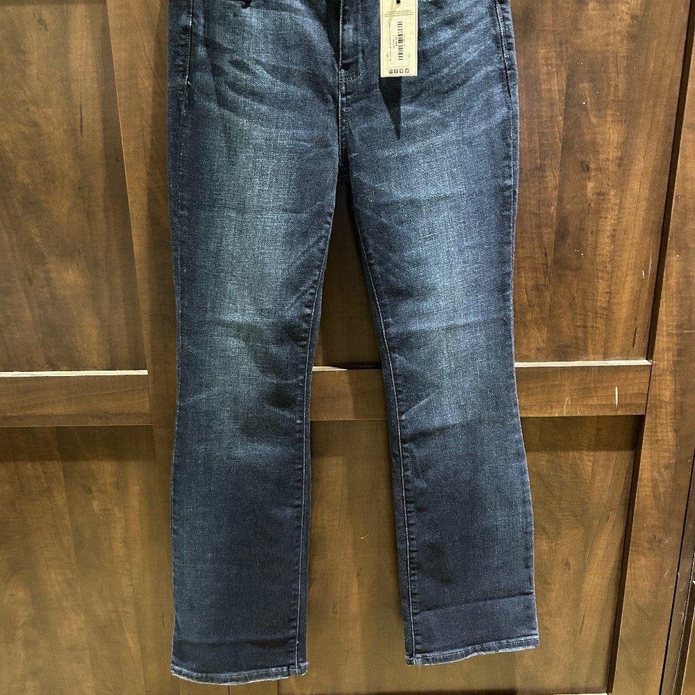NWT Judy Blue Slim Boot Cut 7/28